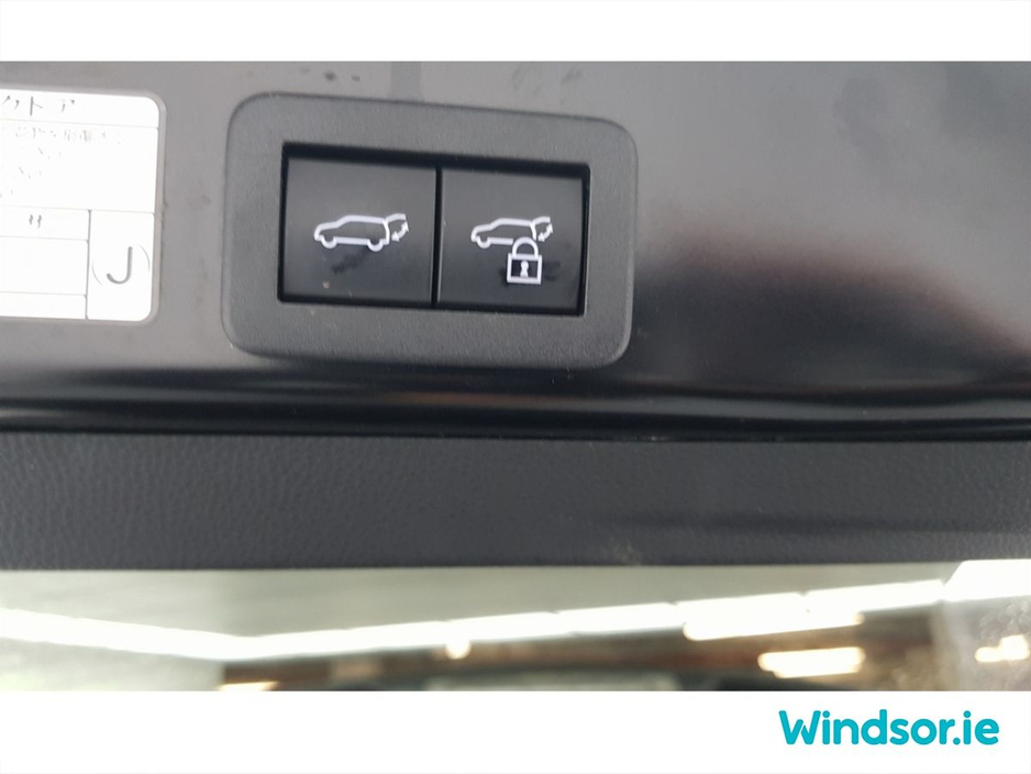 2020 Toyota Yaris Cross - image 19