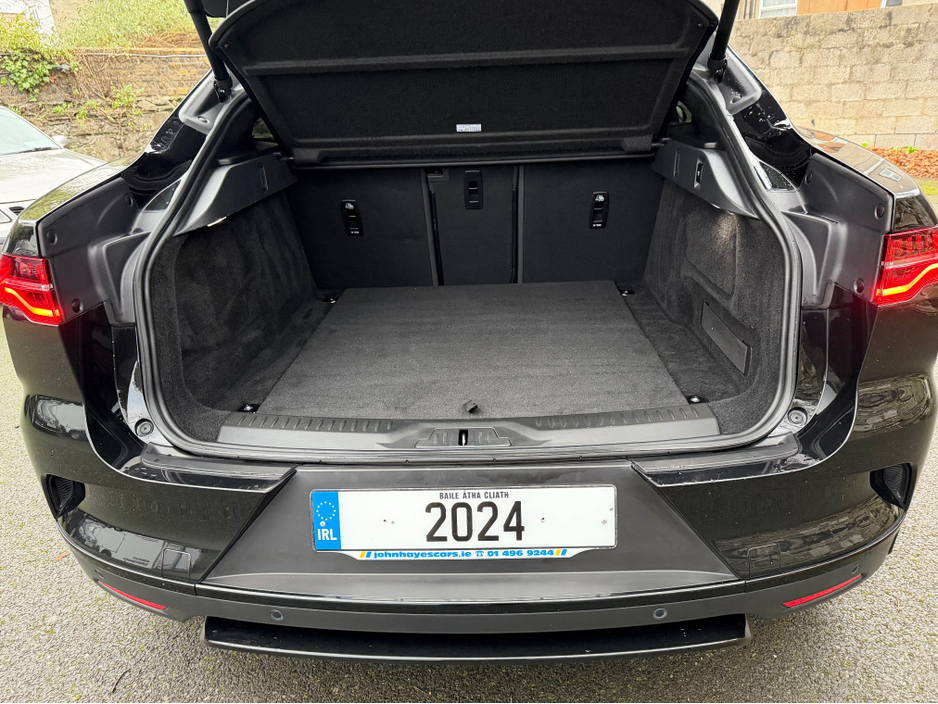 2024 Jaguar I-Pace 2 YEAR AA PLATINUM WARRANTY//R-DYNAMIC EV400 BLACK EDITION//IMMACULATE THROUGHOUT//PANORAMIC ROOF//SIMI AND AA DEALER €39,950