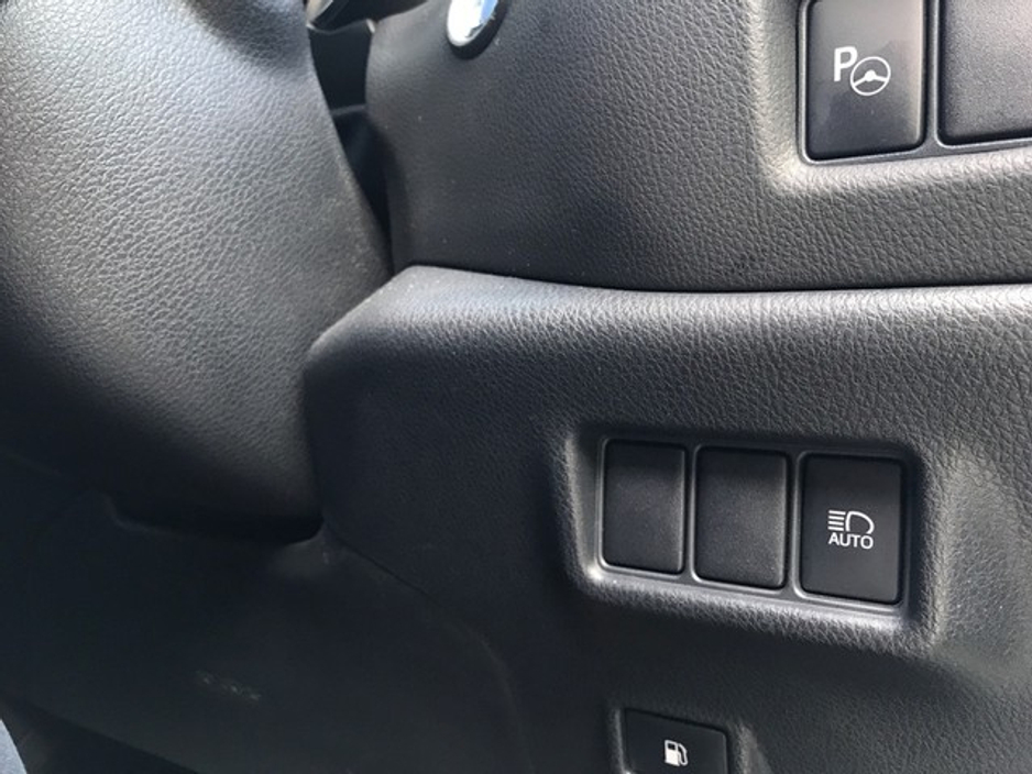 2022 Toyota C-HR - image 16