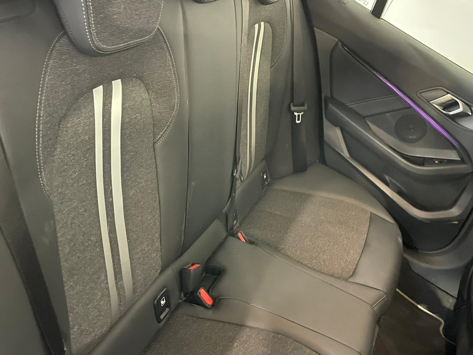 2021 BMW 1 Series - image 8