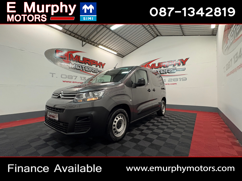 2023 Citroen Berlingo - image 3