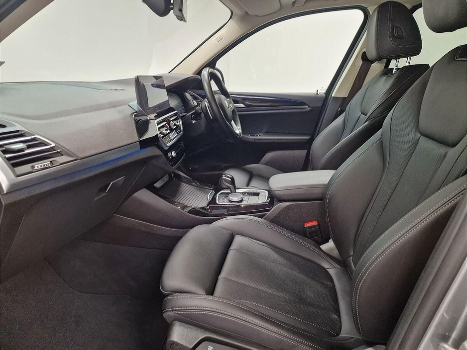 2024 BMW X3 xDrive30e xLine €54,975