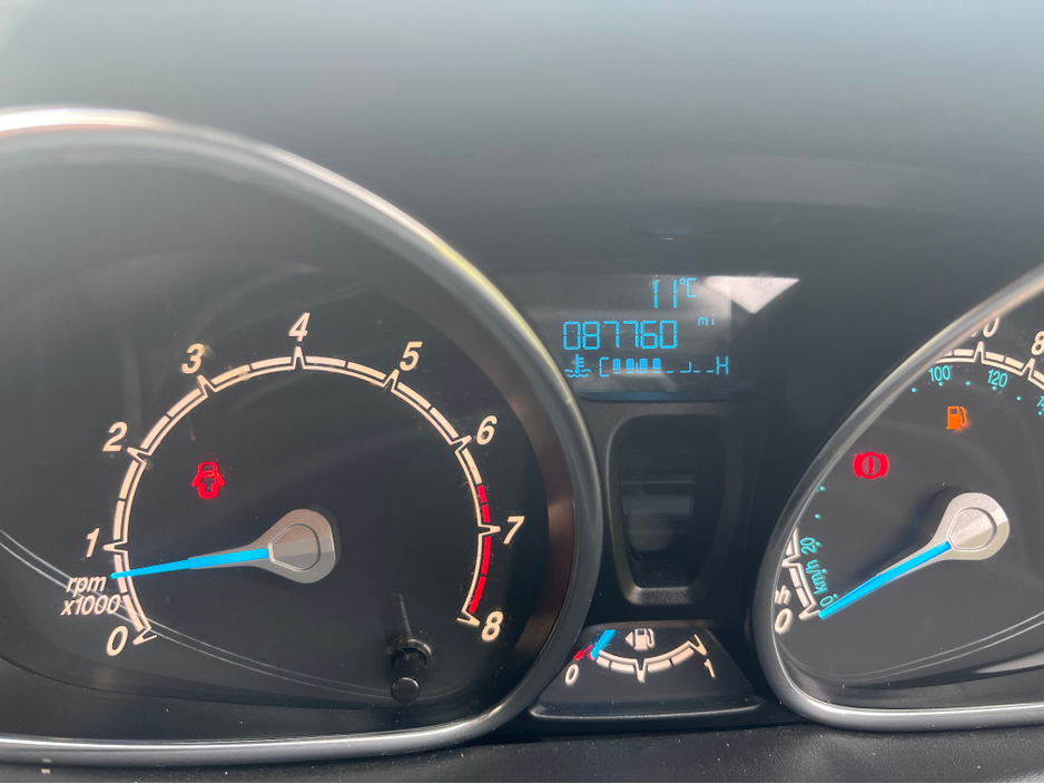 2015 Ford Fiesta 1.25 ZETEC 60PS 5DR ARGENTO €8,250