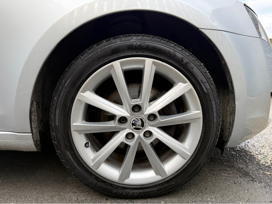 2016 Skoda Octavia 2.0 TDI Pan Roof €7,990