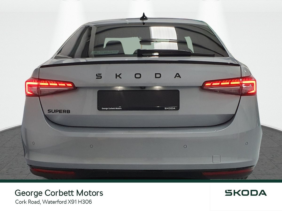 2026 Skoda Superb - image 12