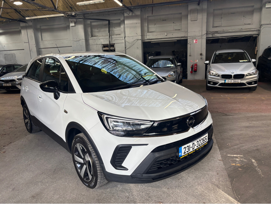 2023 Opel Crossland - image 17