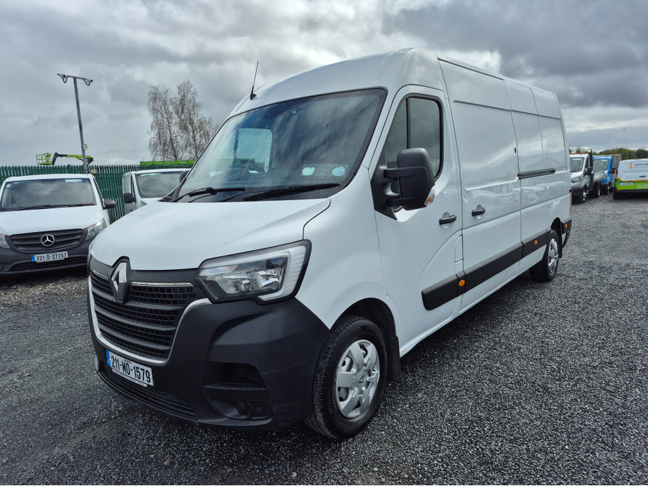 2021 Renault Master - image 3