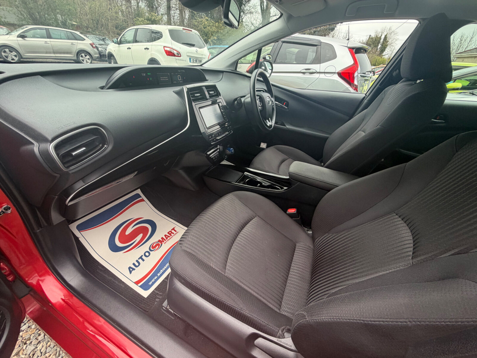 2019 Toyota Prius - image 19