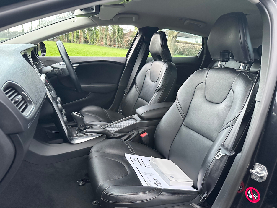 2015 Volvo V40 1.6 Petrol T4 SE Auto 5dr Hatchback | AA approved | Full Leather | Low km | 2 keys | Nov 26 NCT | Nov 26 tax | Sold serviced and valeted with warranty provided | Warranty provided. €11,950