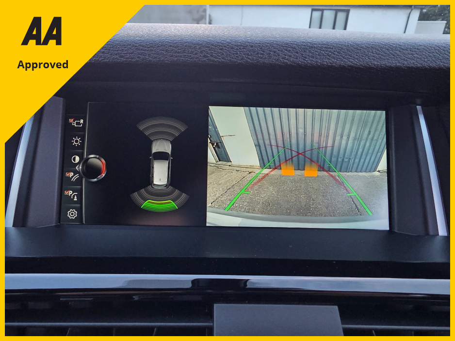 2017 BMW X3 - image 18