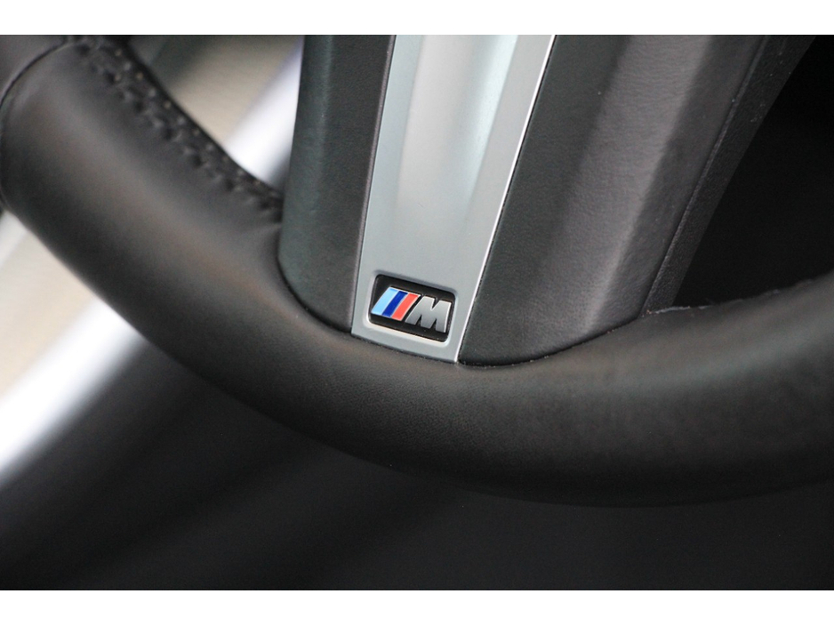 2019 BMW X5 - image 12