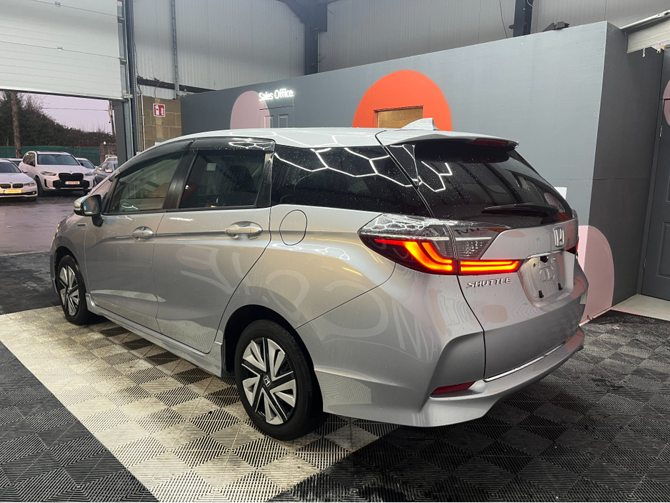 2022 Honda Shuttle €17950 2022 HONDA SHUTTLE S HYBRID 1.5 AUTOMATIC / REVERSE CAMERA / CRUISE CONTROL €17,950