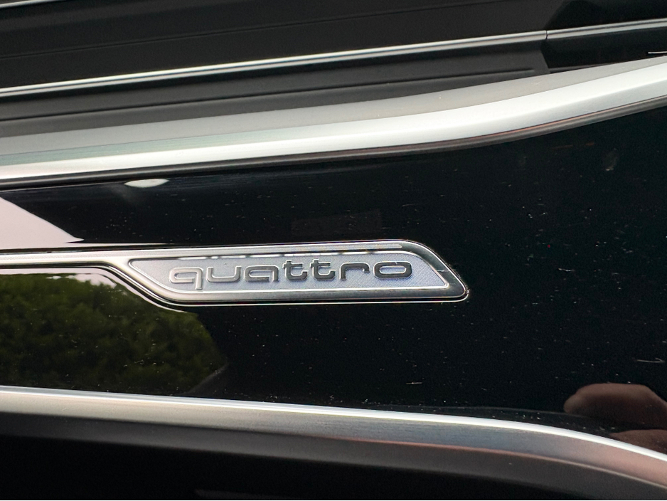 2023 Audi A7 55 TFSI E COMPETITION €55,950