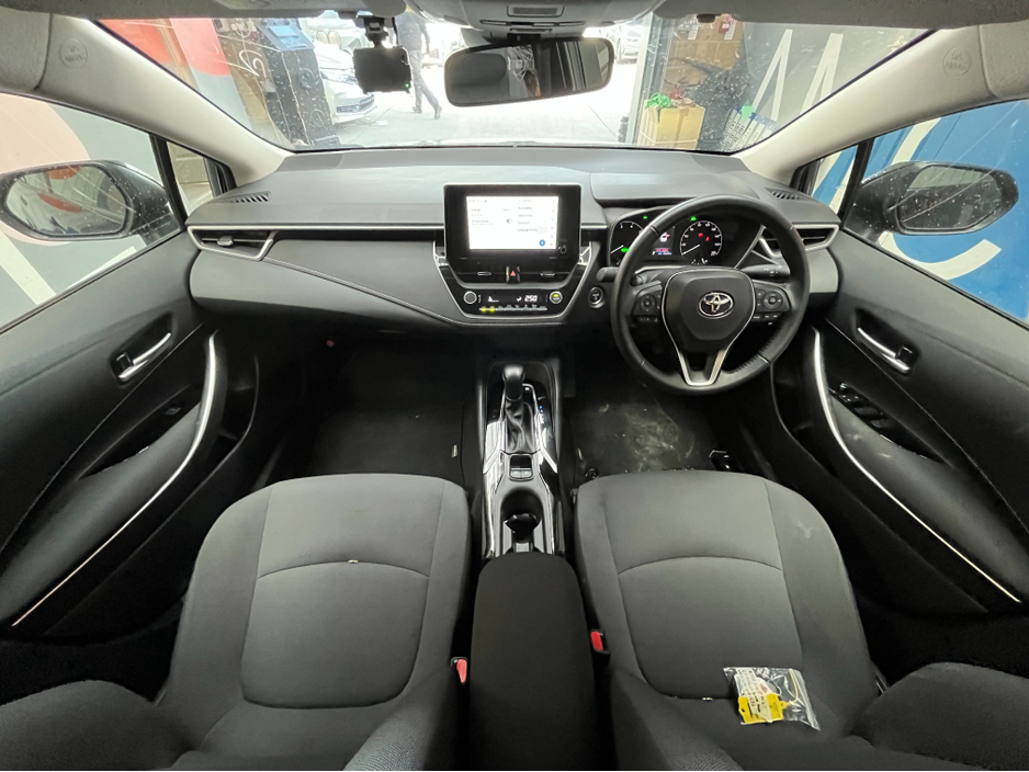 2024 Toyota Corolla - image 13