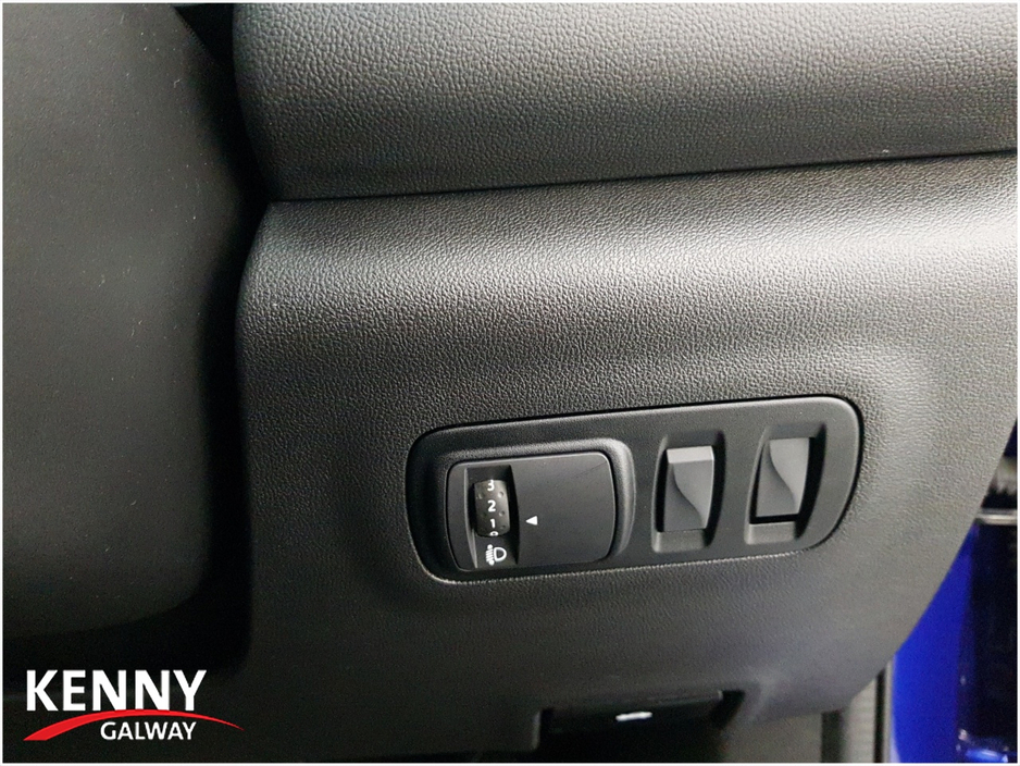 2020 Renault Kadjar - image 31