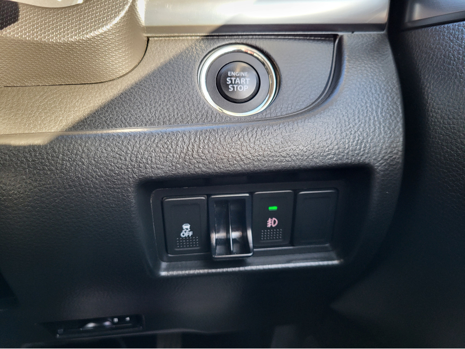 2016 Suzuki Swift - image 19