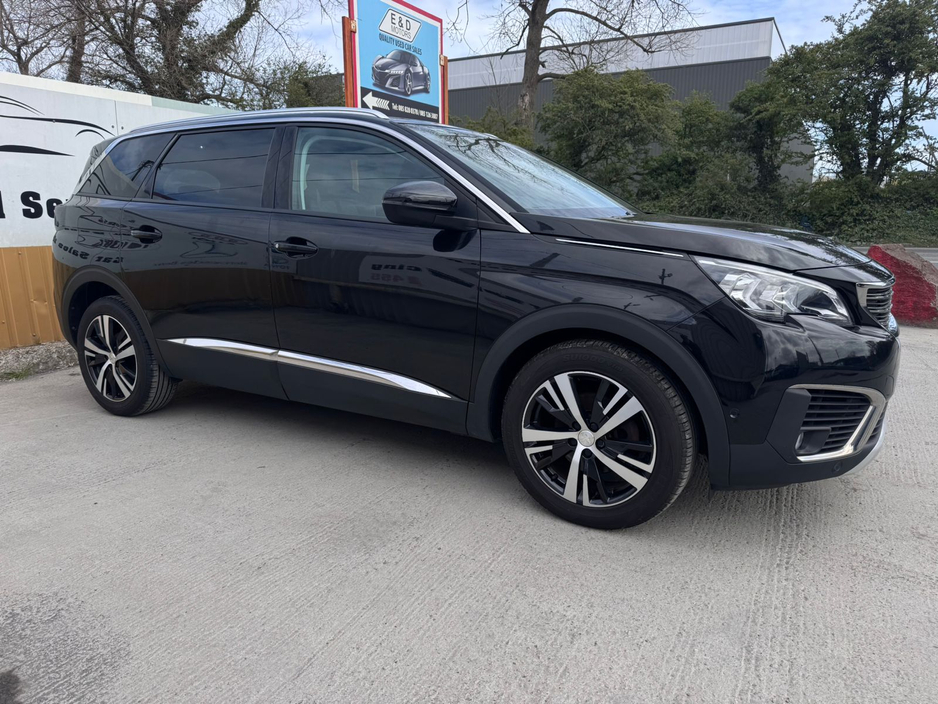2019 Peugeot 5008 - image 11