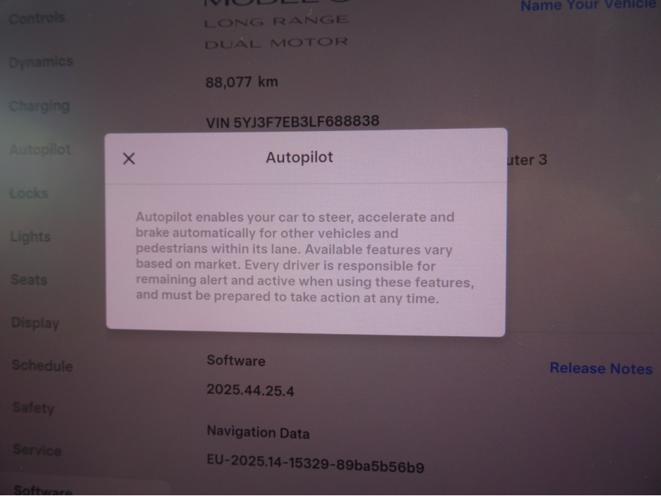 2020 Tesla Model 3 - image 17