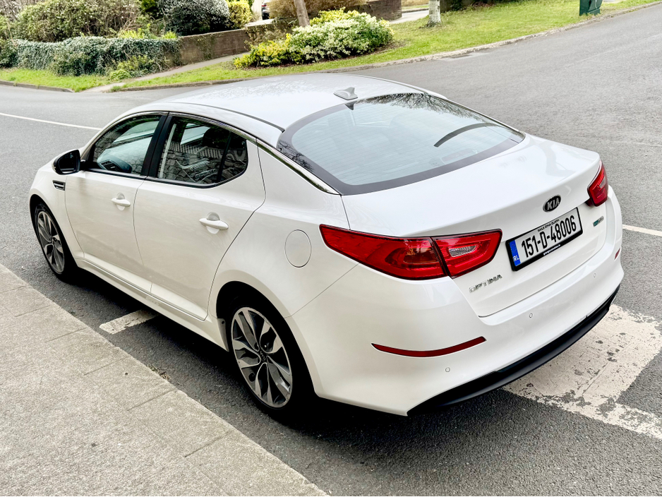 2015 Kia Optima - image 10