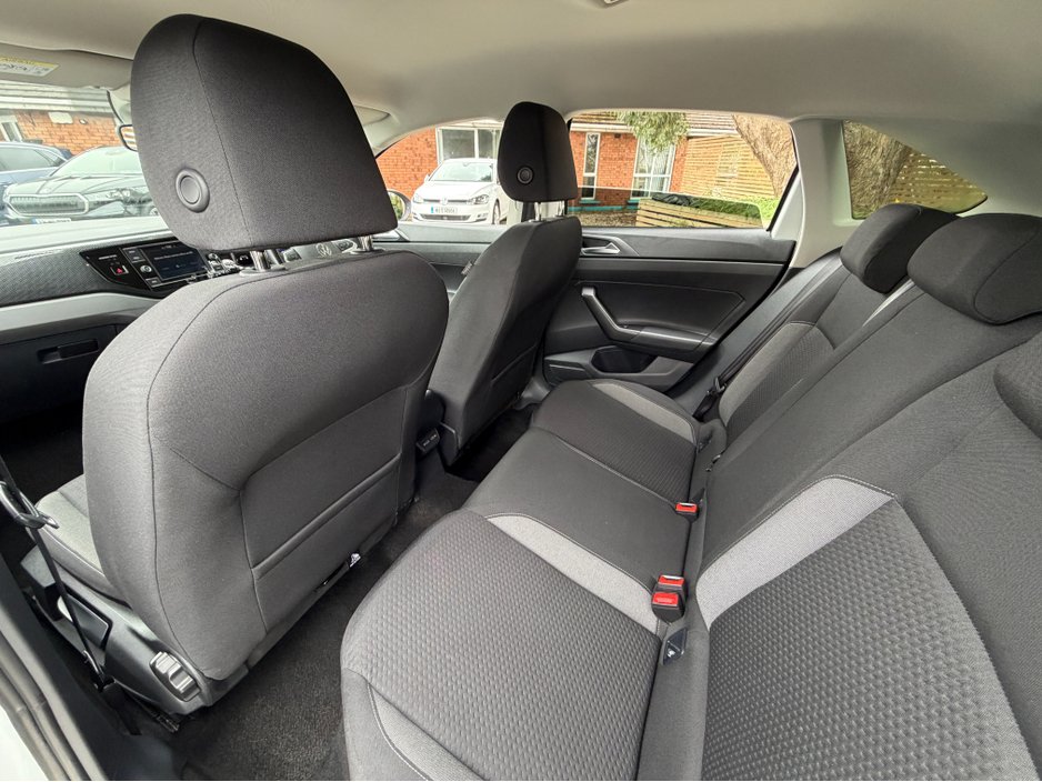 2023 Volkswagen Taigo - image 23