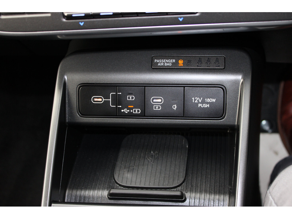 2023 Hyundai Kona 1.6 HYBRID Elegance Auto €31,950