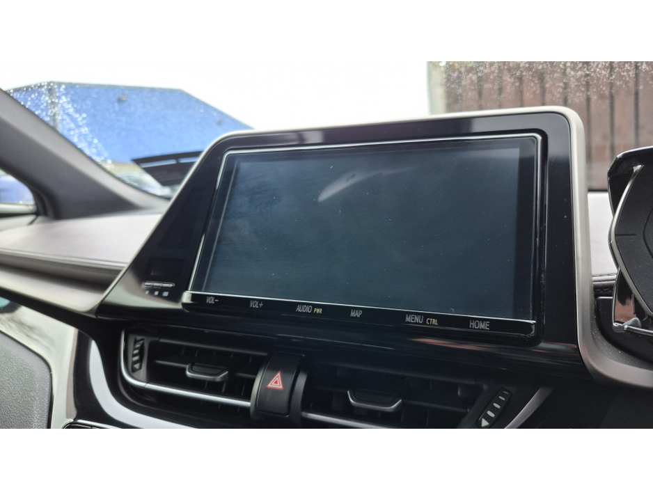 2019 Toyota C-HR Luna Sport Hybrid €19,950