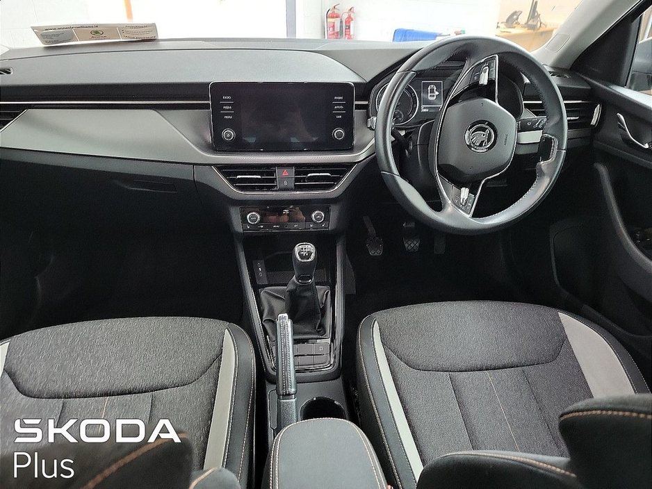 2023 Skoda Scala - image 2