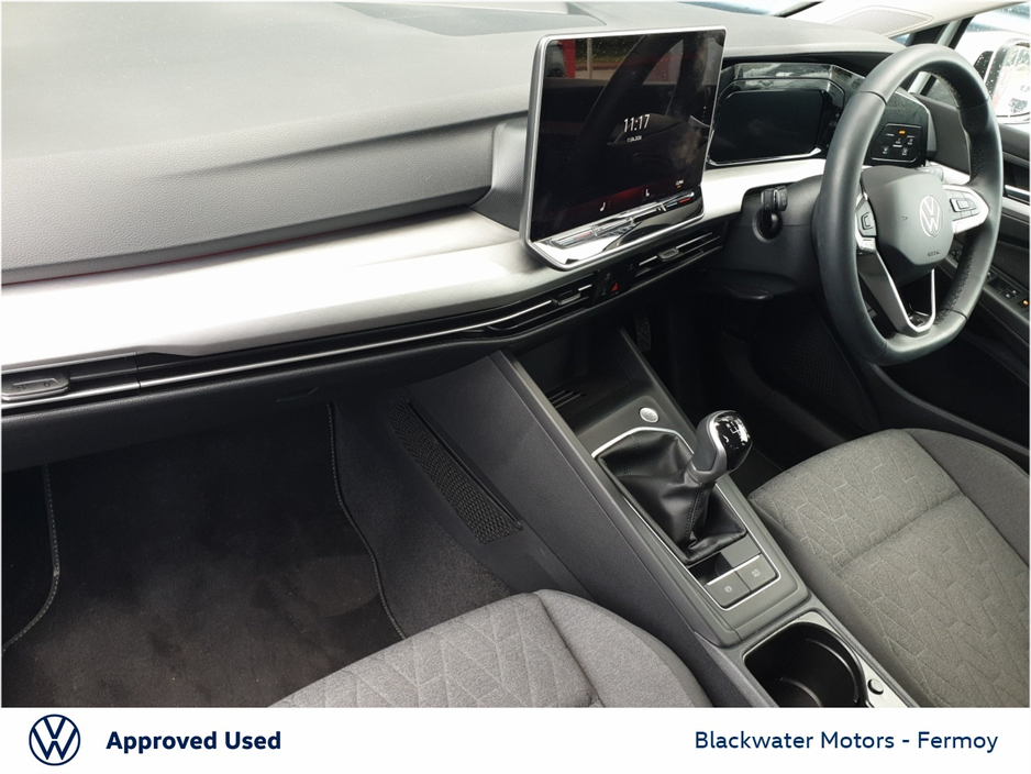 2026 Volkswagen Golf - image 16