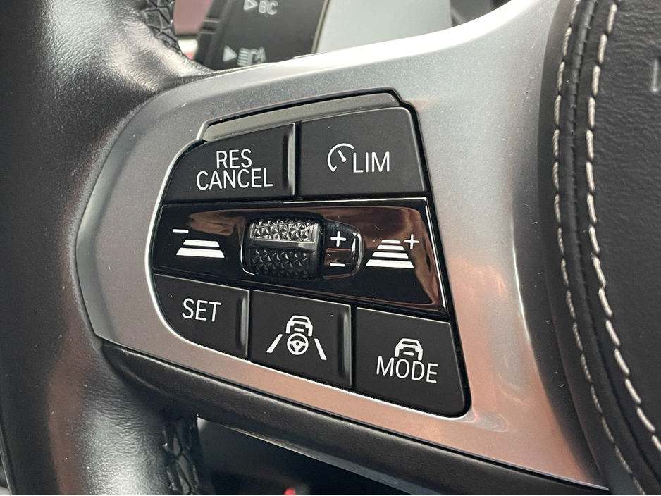 2022 BMW X5 - image 15