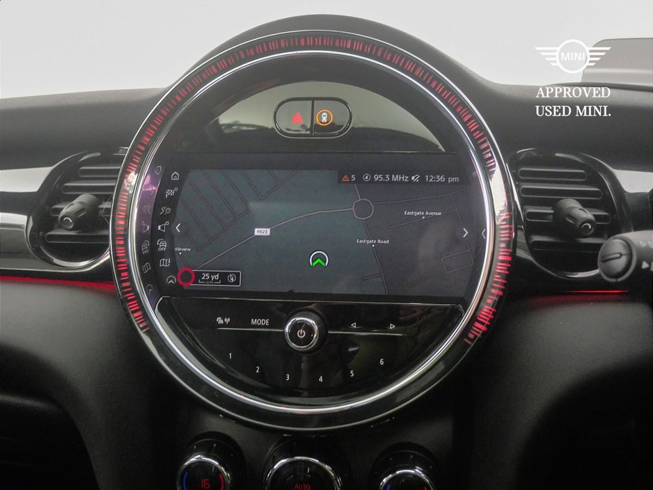 2023 MINI Hatch - image 8