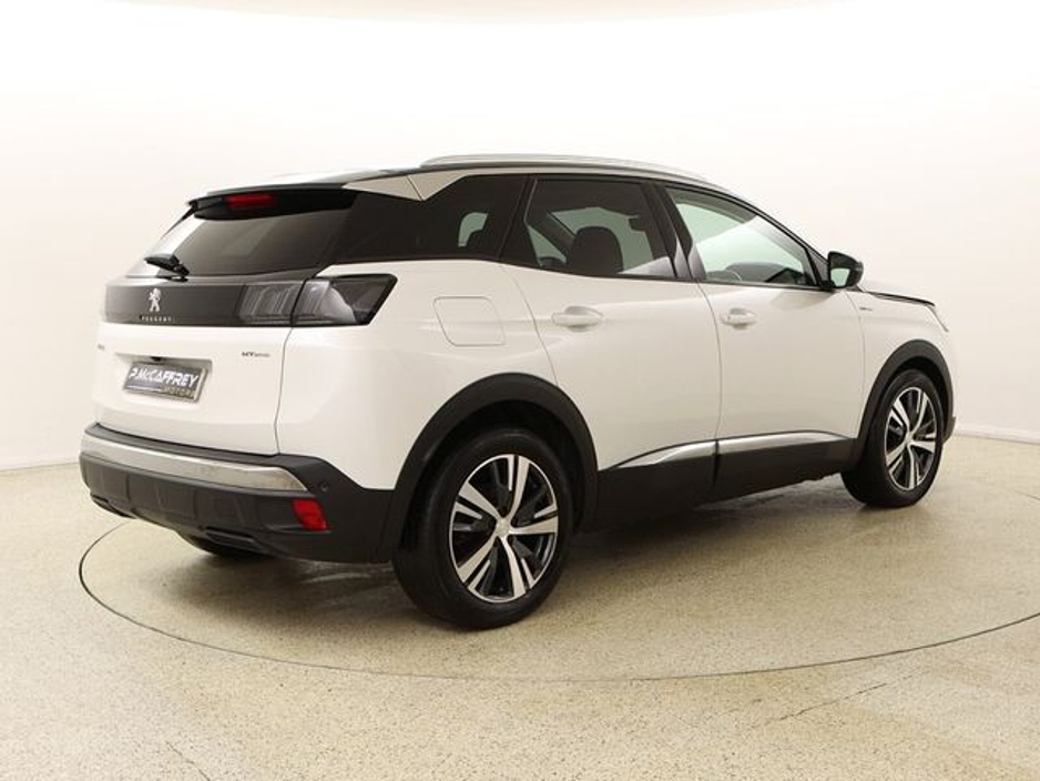 2021 Peugeot 3008 - image 7