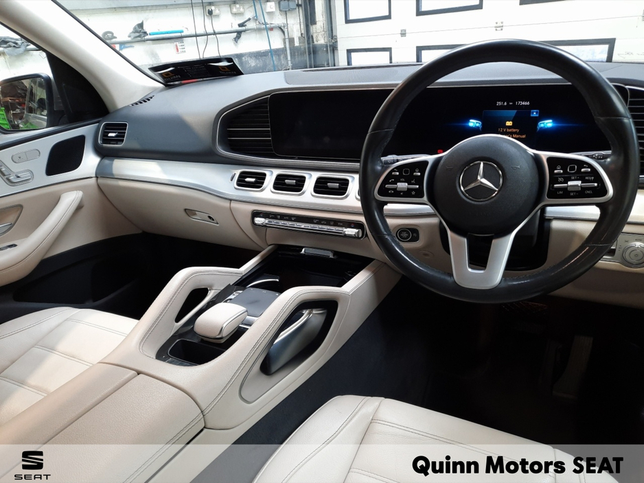 2020 Mercedes-Benz GL Class - image 8