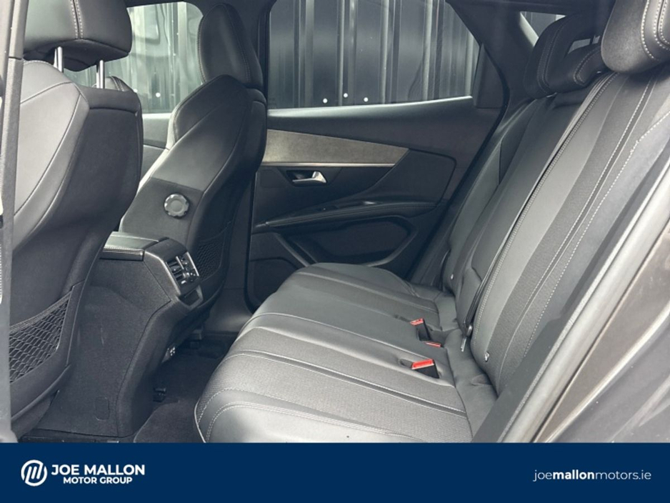 2023 Peugeot 3008 - image 10