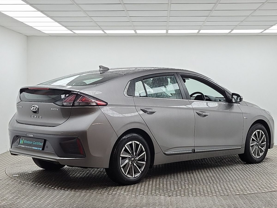 2020 Hyundai Ioniq - image 14