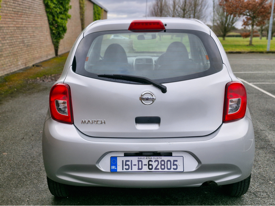2015 Nissan March Automatic €7,995