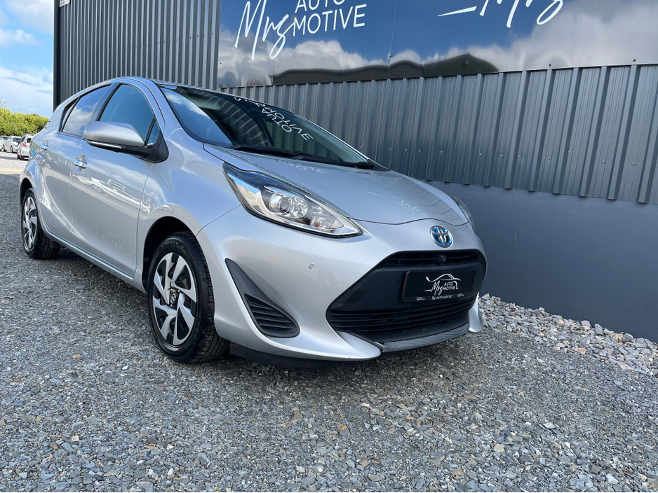 2020 Toyota Aqua - image 6