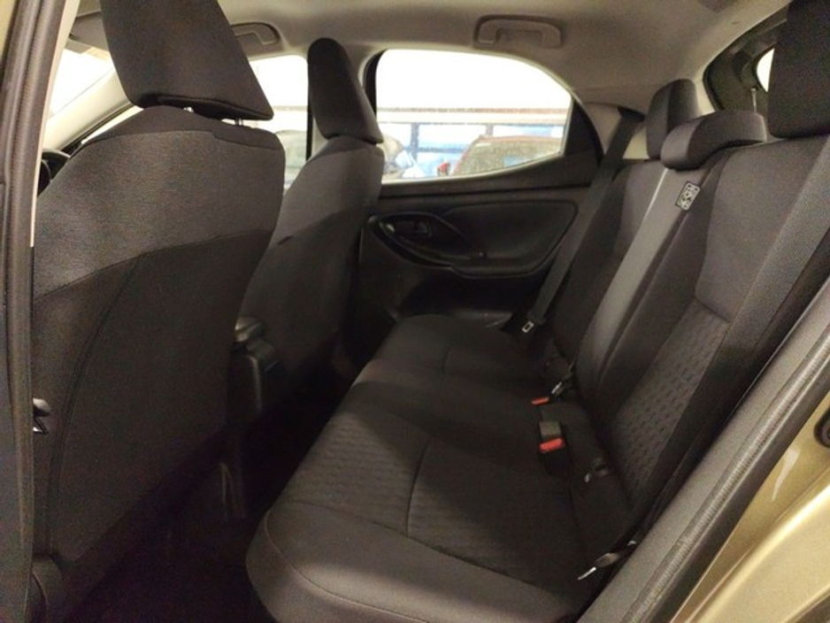 2022 Toyota Yaris HYBRID LUNA 4DR AUTO €23,950