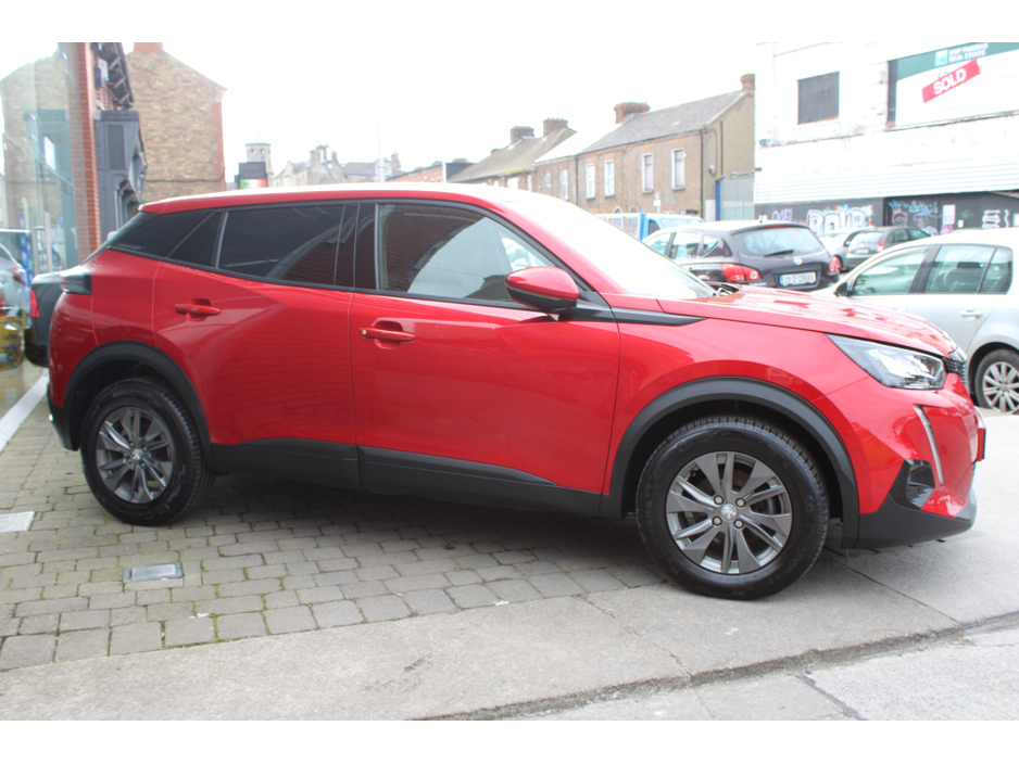 2022 Peugeot 2008 - image 5