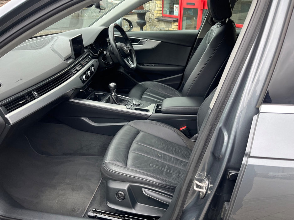 2017 Audi A4 - image 5