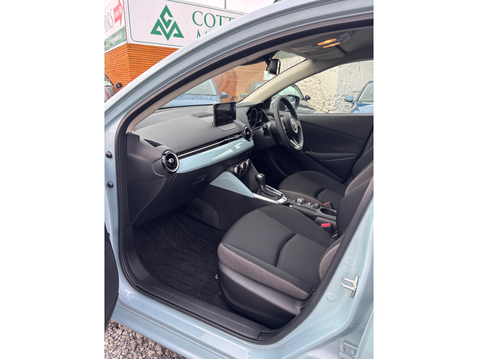 2025 Mazda Mazda2 - image 16