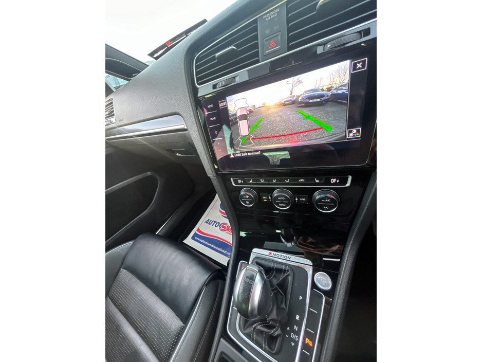 2017 Volkswagen Golf - image 6