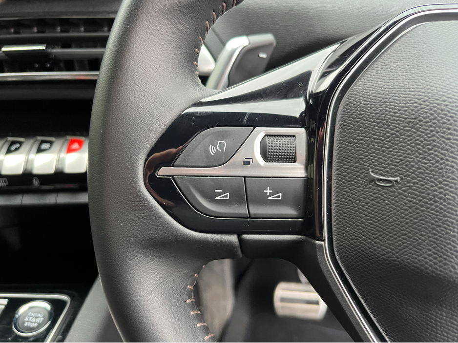 2024 Peugeot 3008 ACTIVE AUTOMATIC PETROL PLUG-IN HYBRID 1.6 //REVERSE CAMERA// €31,950