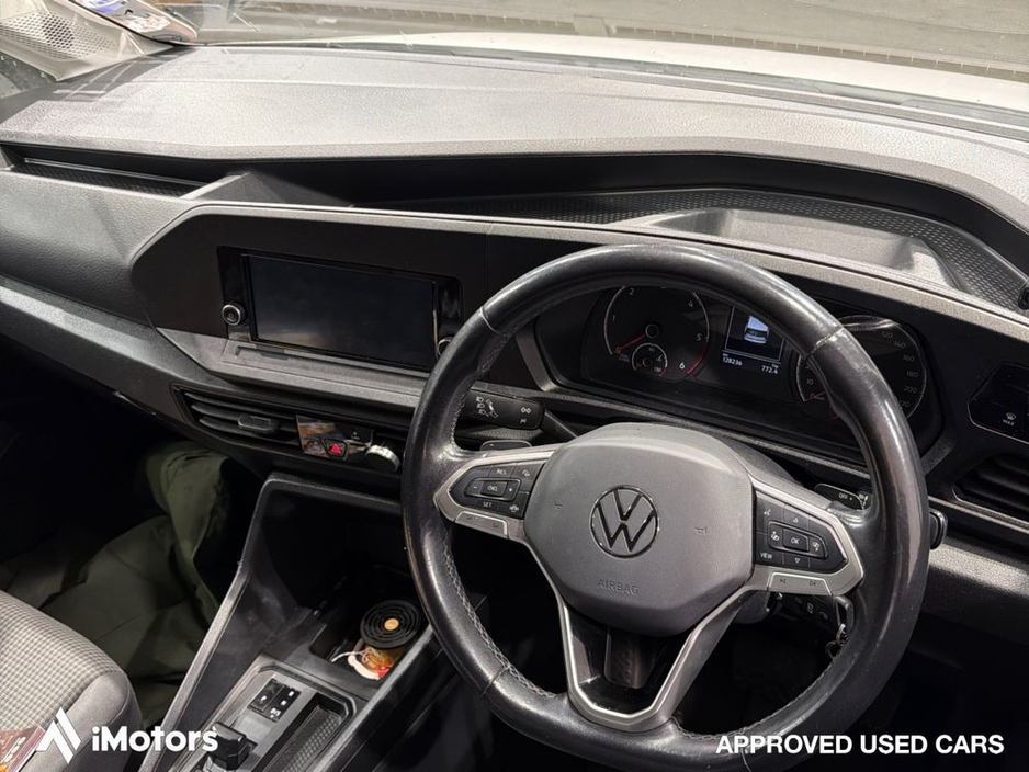 2021 Volkswagen Caddy - image 13