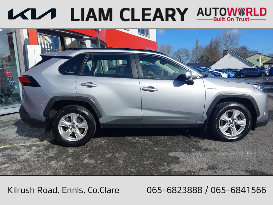 2021 Toyota Rav4 - image 6