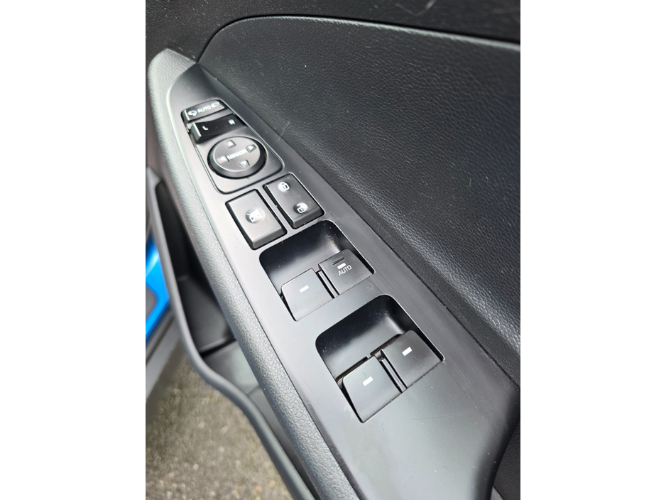 2017 Hyundai Tucson SE NAV B-DRIVE 2WD CRDI BLUE DRIVE €12,950