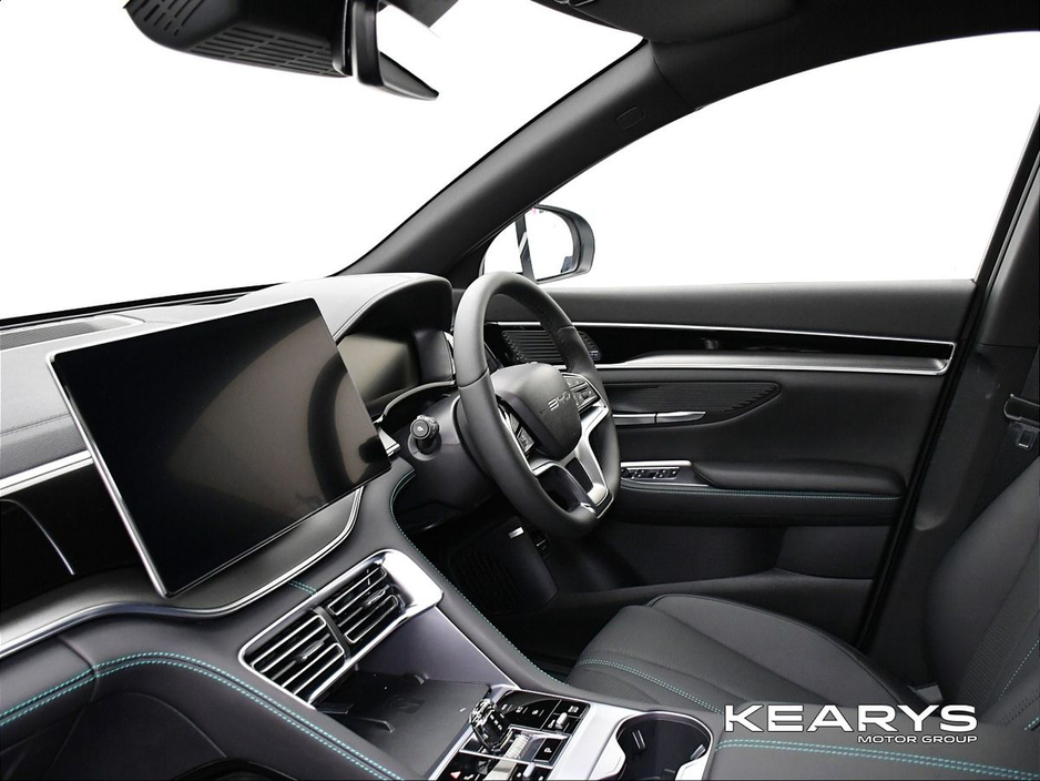 2025 BYD Seal U - image 9