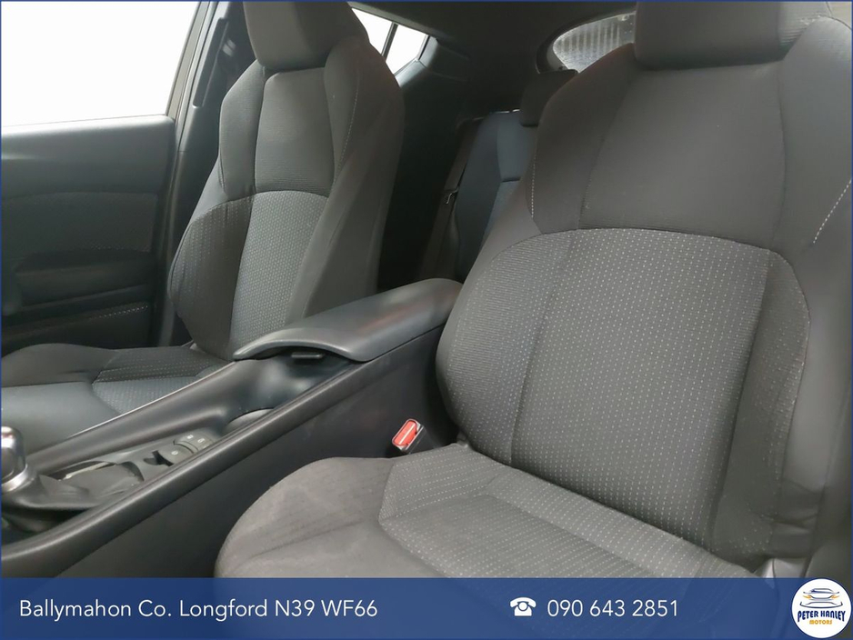 2019 Toyota C-HR 1.8 HYBRID LUNA €19,450