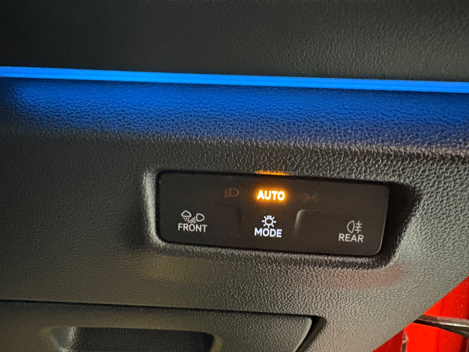 2024 Volkswagen Tiguan - image 16