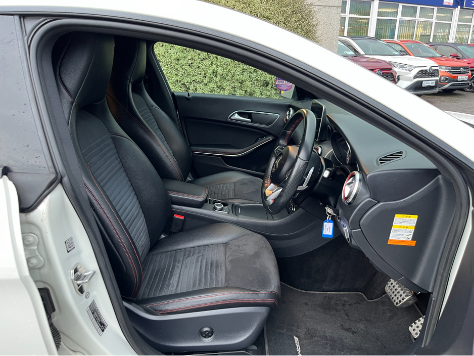 2015 Mercedes-Benz CLA Class 180 AMG BLACK EDITION AUTOMATIC 1.6 PETROL //HIGH SPEC//LOW MILES//KEYLESS ENTRY//HALF LEATHER HEATED SEATS//ADAPTIVE CRUISE CONTROL//REVERSE CAMERA// €19,950