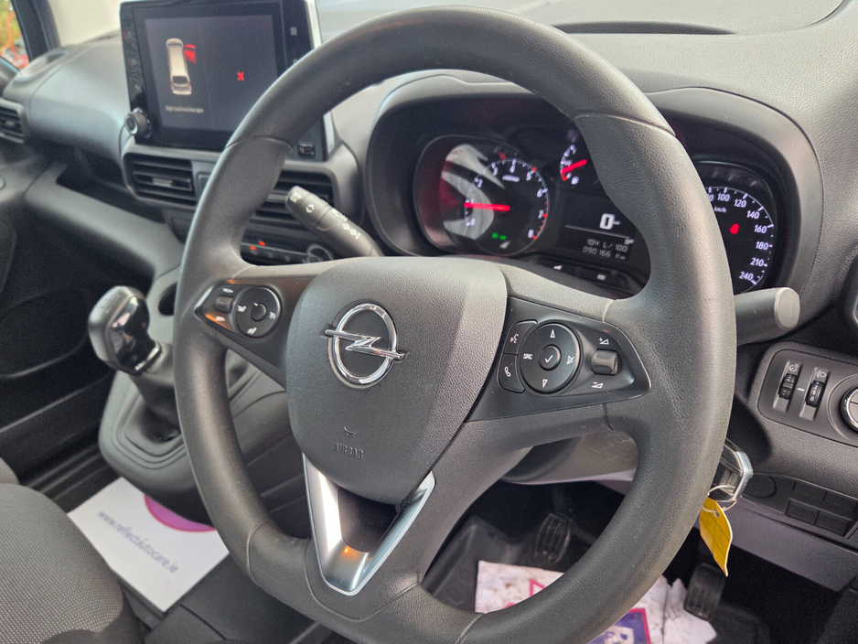 2021 Opel Combo  €12,499